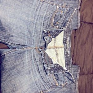American Eagle size 14 artist crop jeans